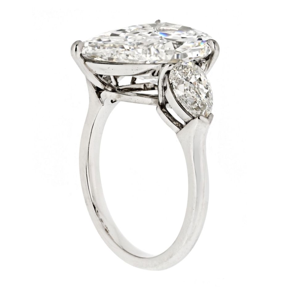 0.70 carat Pear Shape Diamond E/VVS1 6.29ct F VS1 Pear Cut Three Stone Ring
