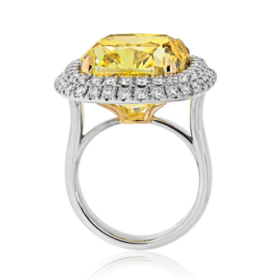 21 carat Cushion Cut Diamond Fancy Yellow GIA 21 Carat Cushion Cut Fancy Deep Brownish Yellow VVS1 Ring