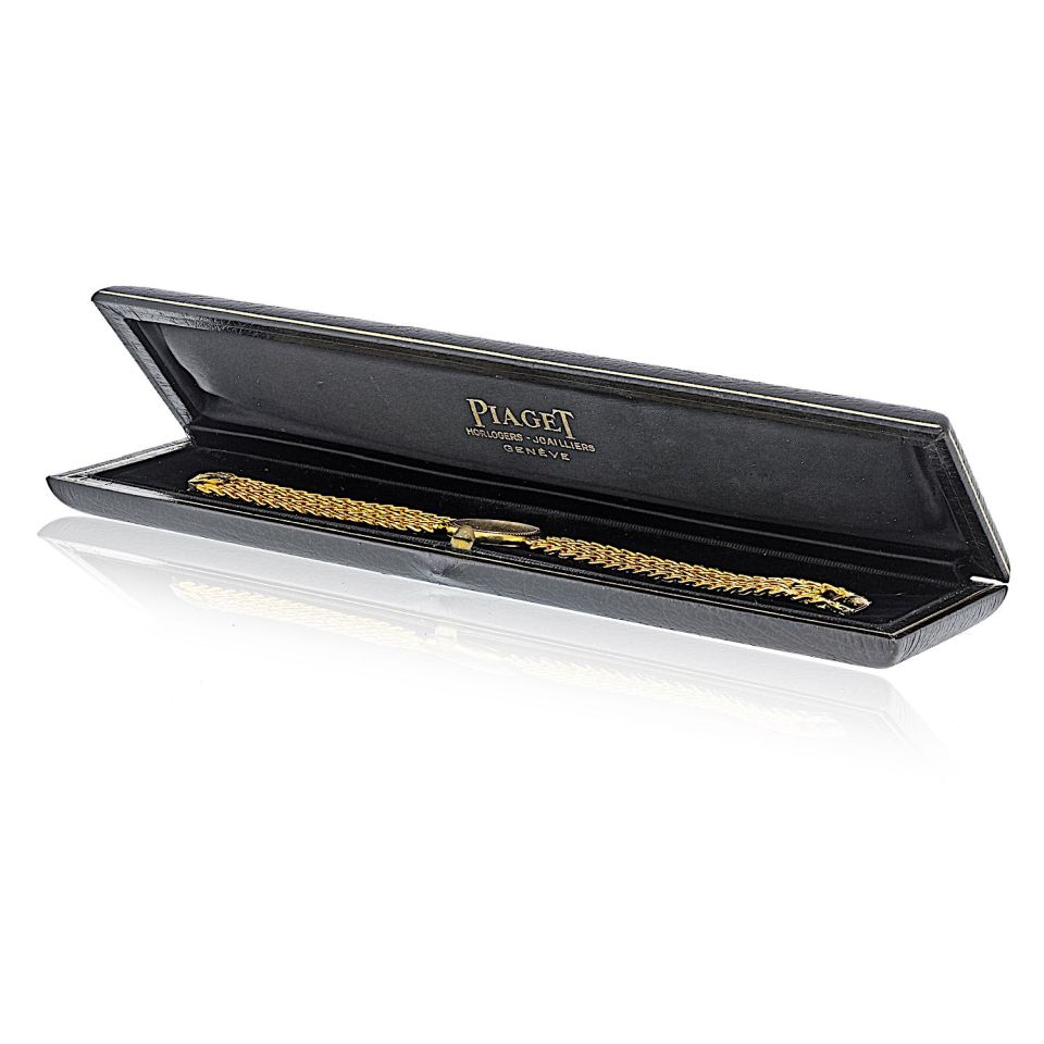 Piaget Slim 18K Yellow Gold Ref. 2231N36, 18 Jewels, Round Dial, 23mm Watch