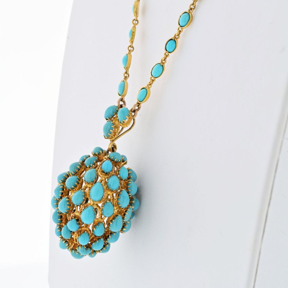 18K Yellow Gold Turquoise Acorn Pendant On A Chain Necklace