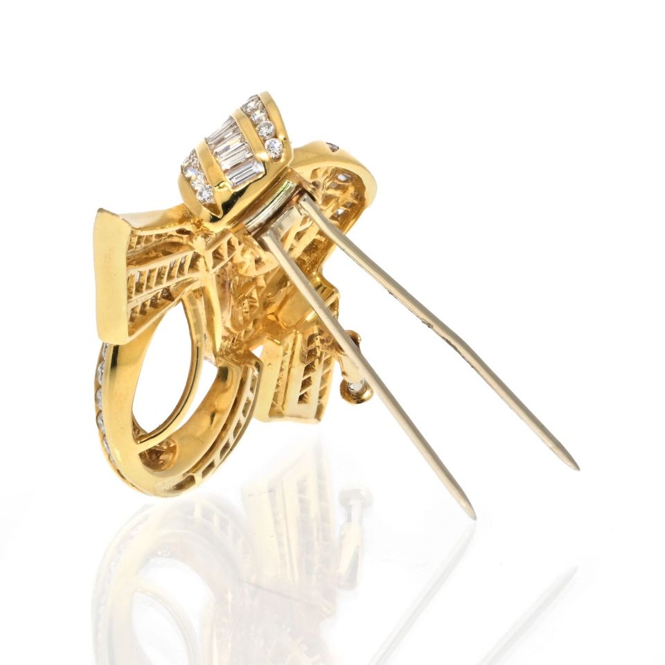 Krypell 18K Yellow Gold Baguette and Round Diamond Knot Brooch