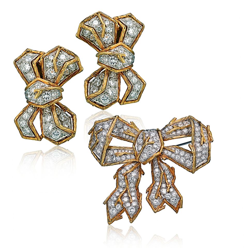 Platinum & 18K Yellow Gold 16.00 Carats Diamonds Earrings and Brooch Jewelry Set