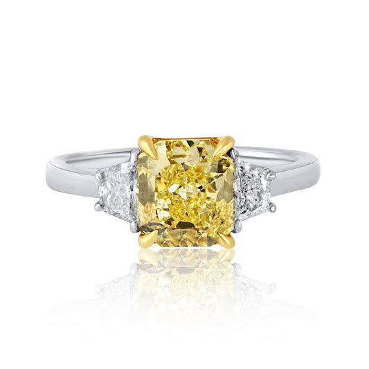 1.06 carat Round Diamond L 2 Side Traps approx. .40 cts Ring