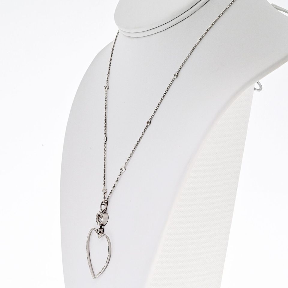 Chopard Happy Diamonds 18K White Gold Happy Diamond Open Heart 0.70cttw Necklace