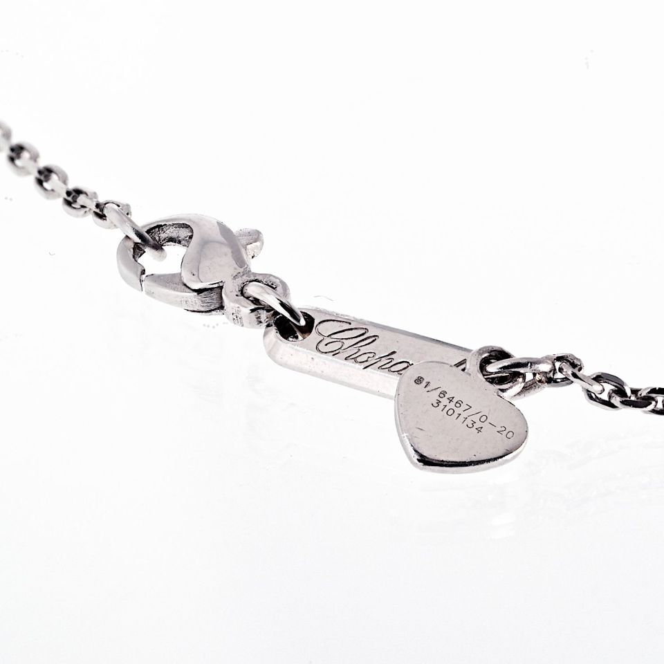 Chopard Happy Diamonds 18K White Gold Happy Diamond Open Heart 0.70cttw Necklace