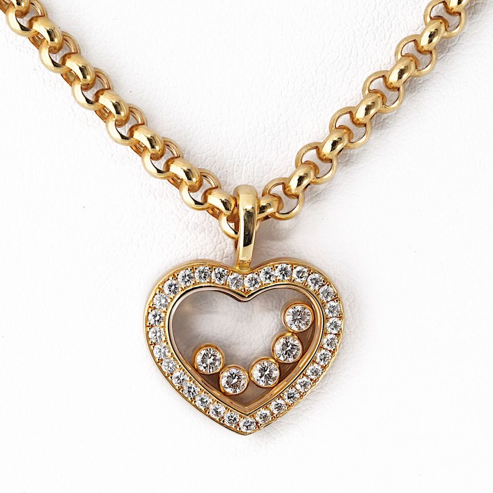 Chopard Happy Diamonds 18K Yellow Gold 0.36cttw Diamond Pave Set Heart Pendant Necklace
