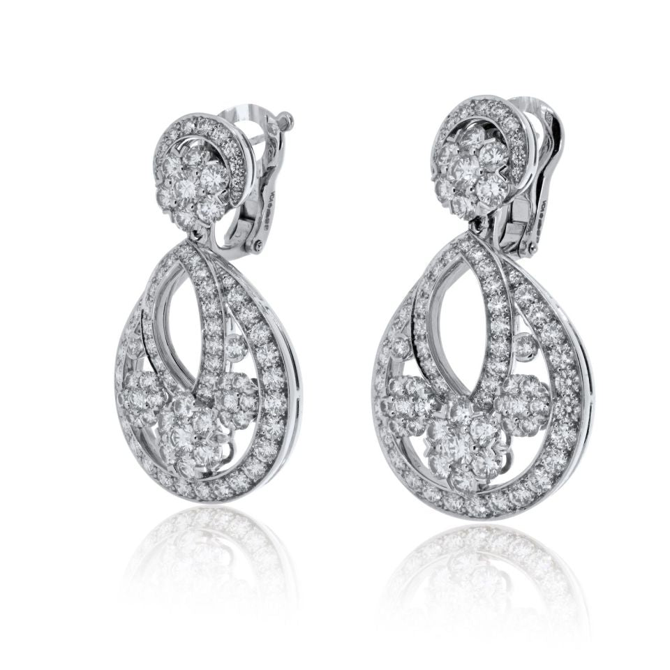 Van Cleef & Arpels Snowflake Platinum 6.70cttw Small Model Diamond Earrings
