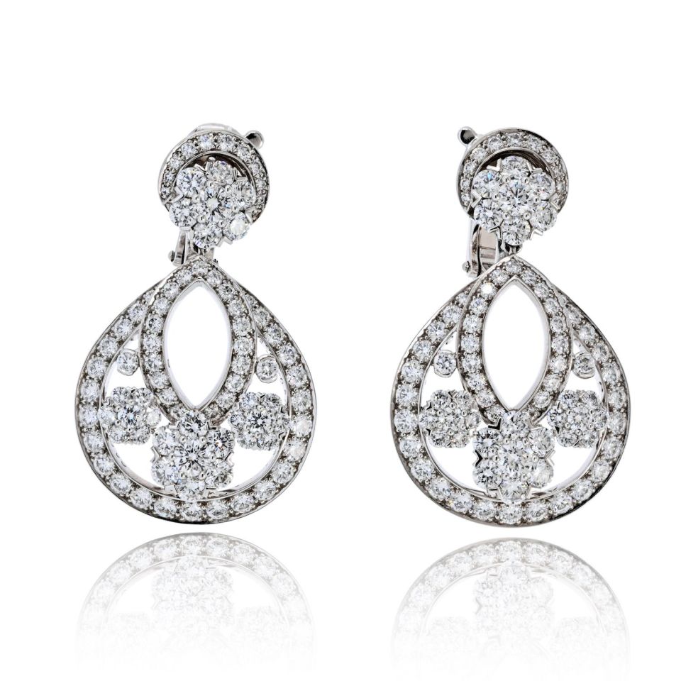 Van Cleef & Arpels Snowflake Platinum 6.70cttw Small Model Diamond Earrings
