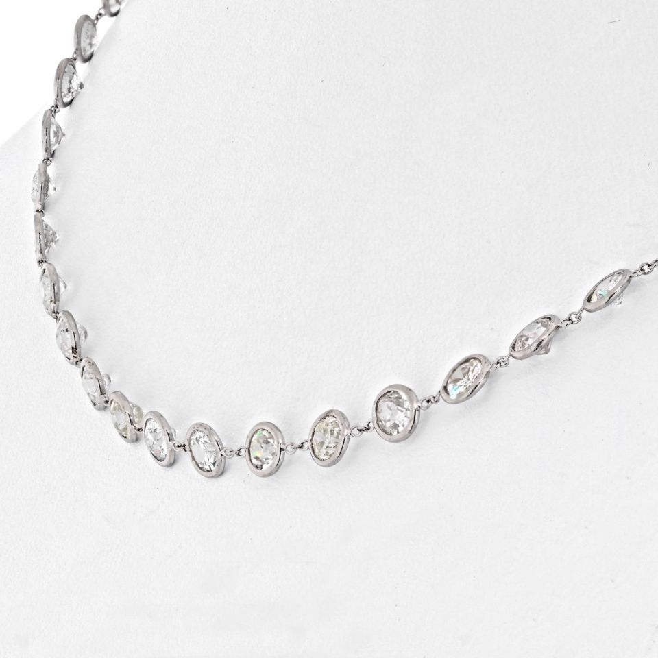 Platinum 13.50cts Round Cut Diamond By The Yard Necklace