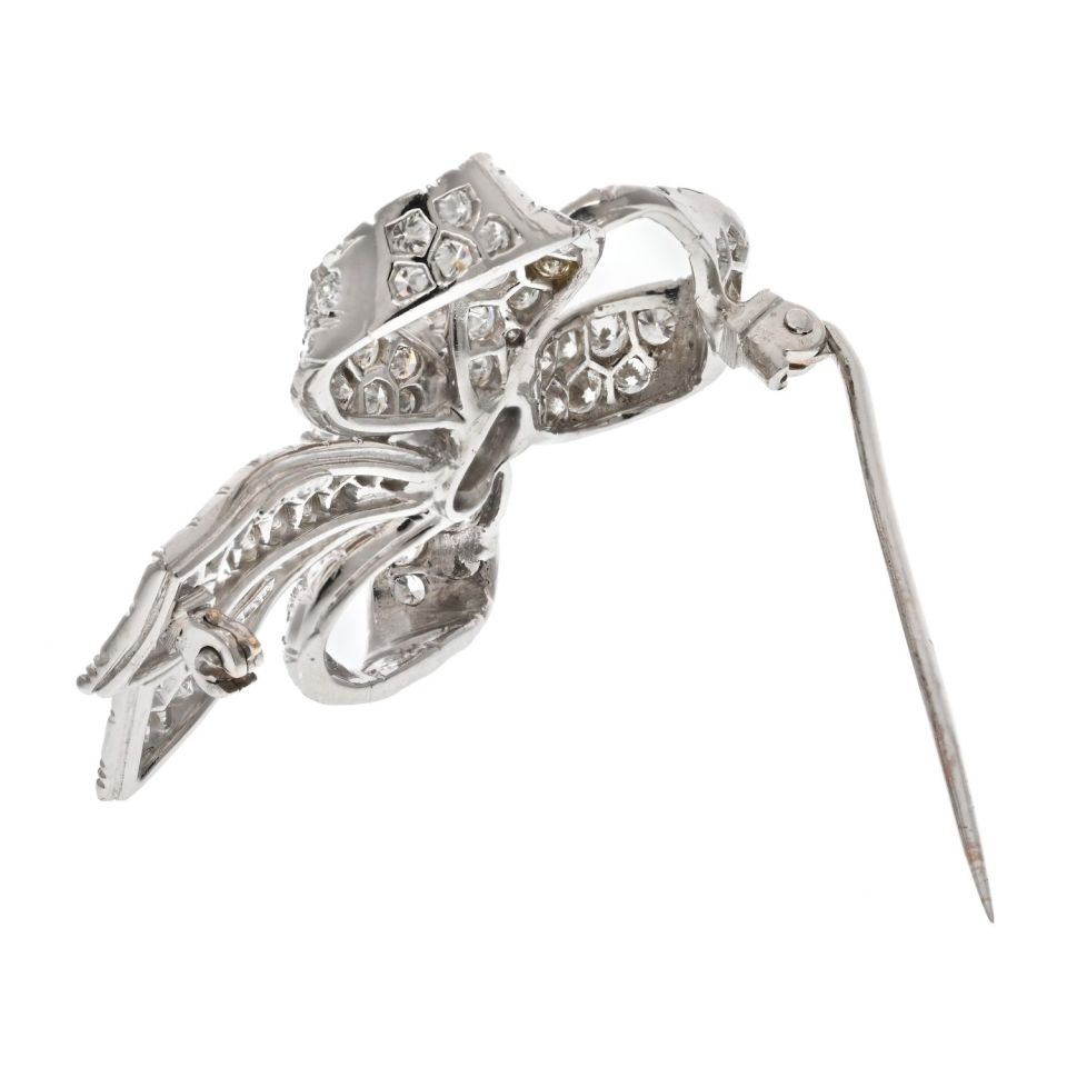 Tiffany & Co. Platinum 6.00 Carat Diamond Bow Ribbon Ladies Brooch