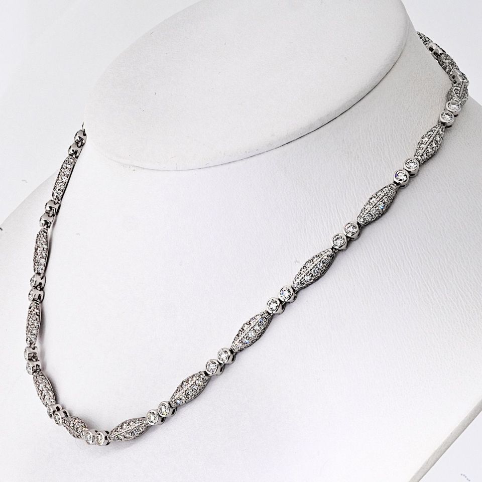 Graff 18K White Gold 15.75cttw Diamond Necklace