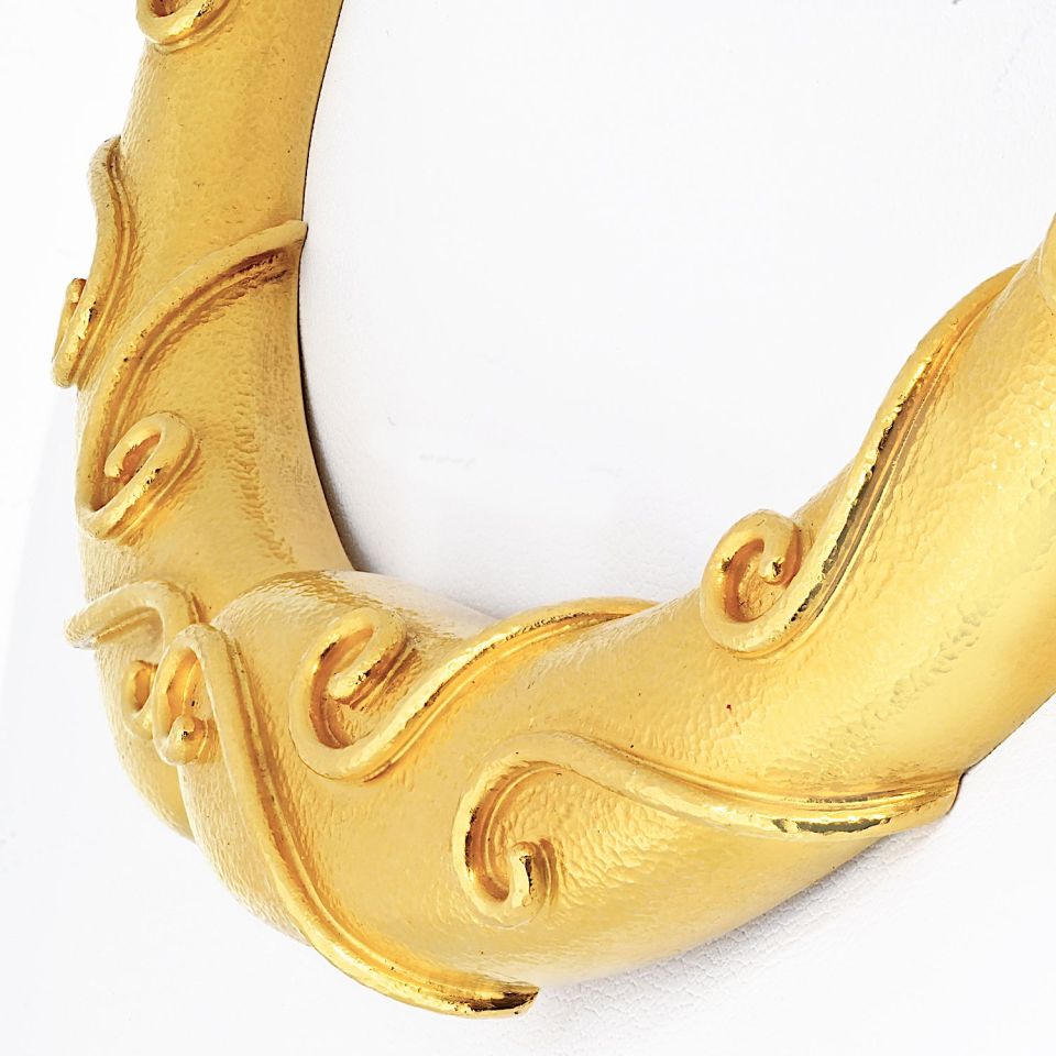Zolotas 22K Yellow Gold Scroll Hammered Hinged Choker Necklace
